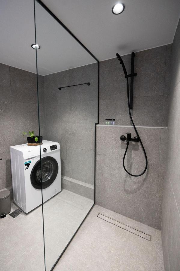 Feelin' Good Apartment Ioannina Bagian luar foto